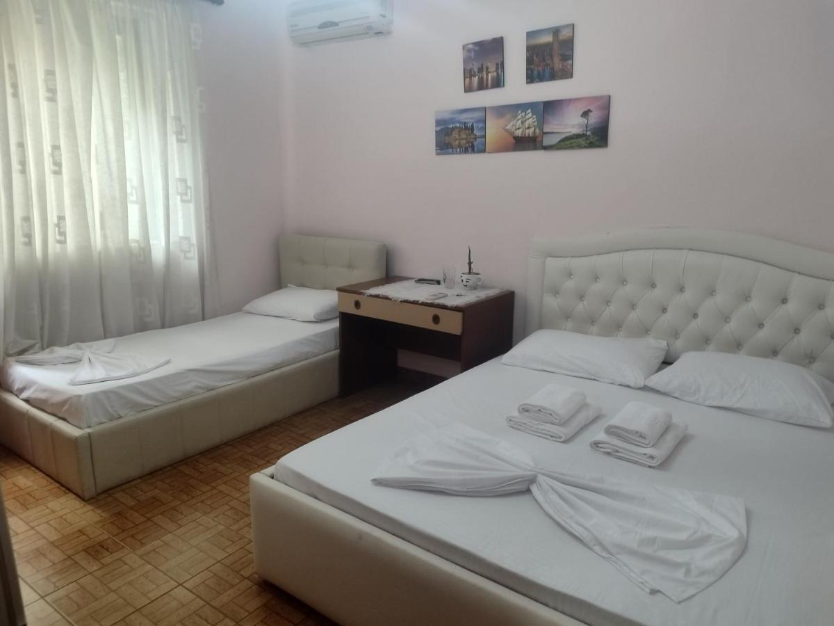 Guest Room Tirana Center Kültér fotó